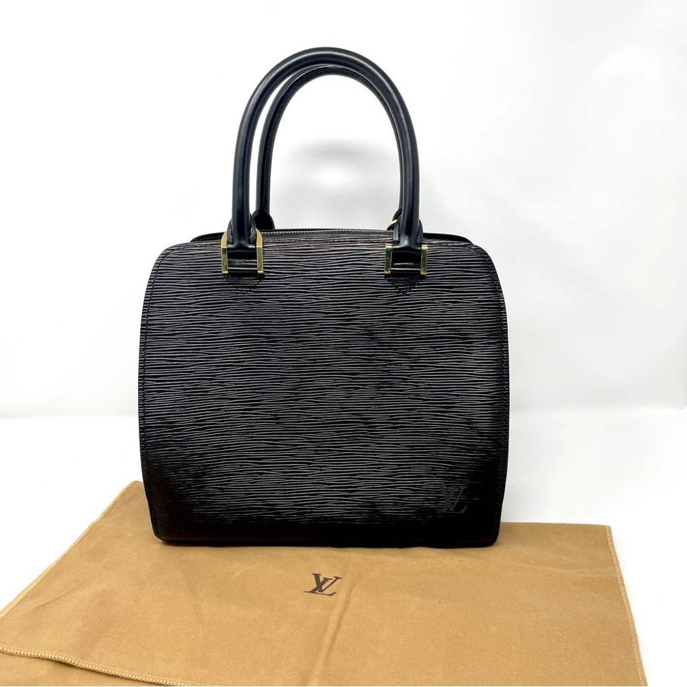 LOUIS VUITTON LV Logo Pont Neuf Hand Bag‎ Epi Leather Black Purse